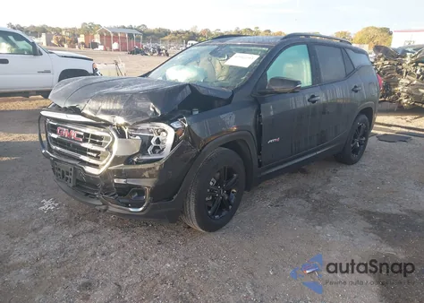 2024 GMC Terrain Awd At4 z USA, uszkodzony, nr VIN 3GKALYEG9RL113255